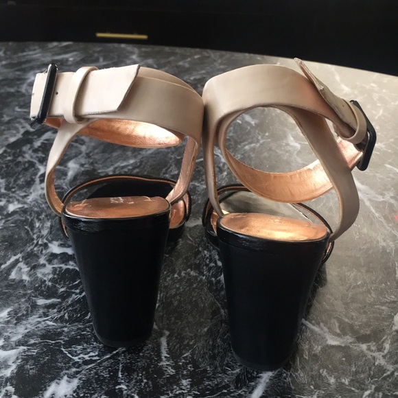 NWOT “BCBGeneration” Black Patent Sandals - Picture 3 of 3
